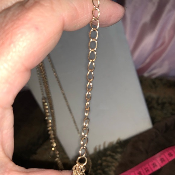 Woman multi layered chain necklace - Picture 6 of 6